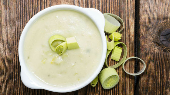 Луковый суп с сельдереем и капустой